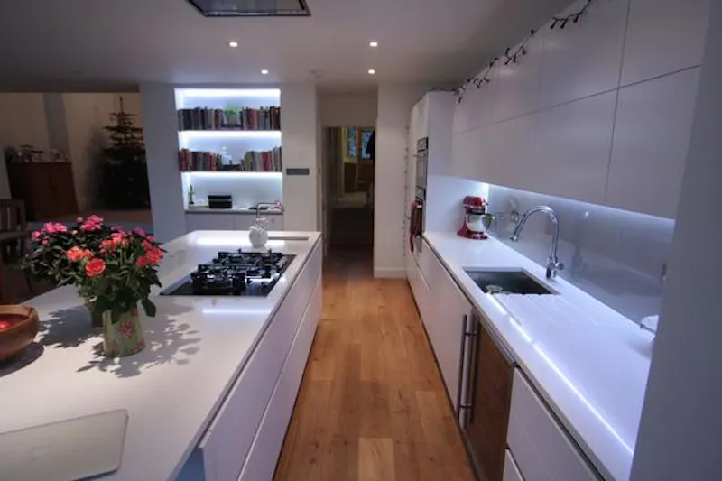 Detached  Ealing house, B1710 (photo 12)