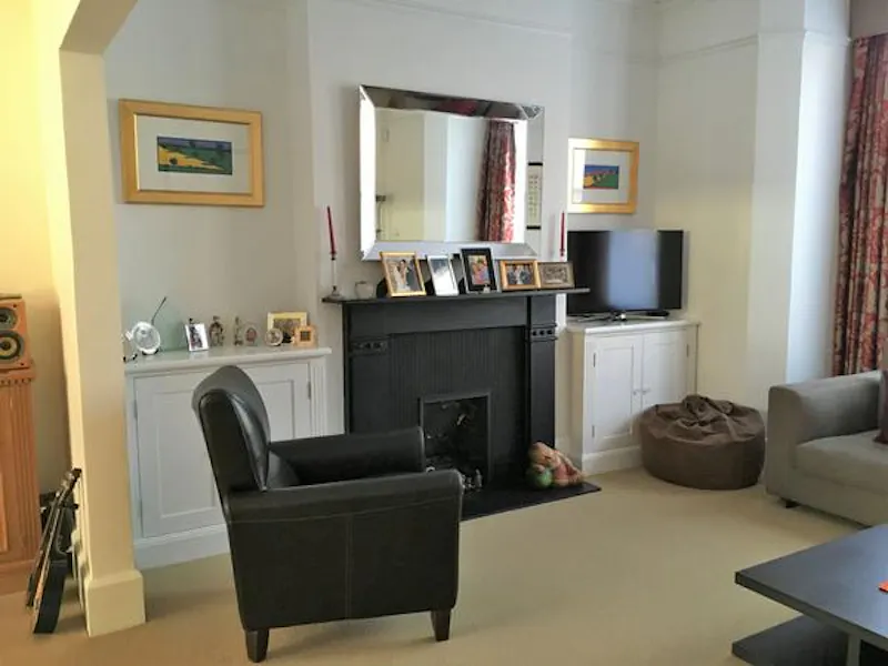 Fireplace at Detached  Ealing house, B1710 (photo 20)