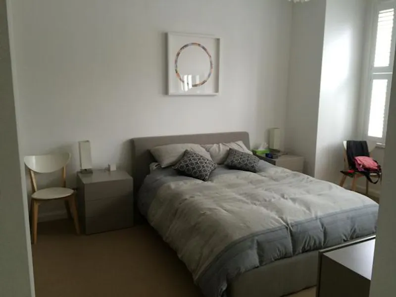 Detached  Ealing house, B1710 (photo 23)