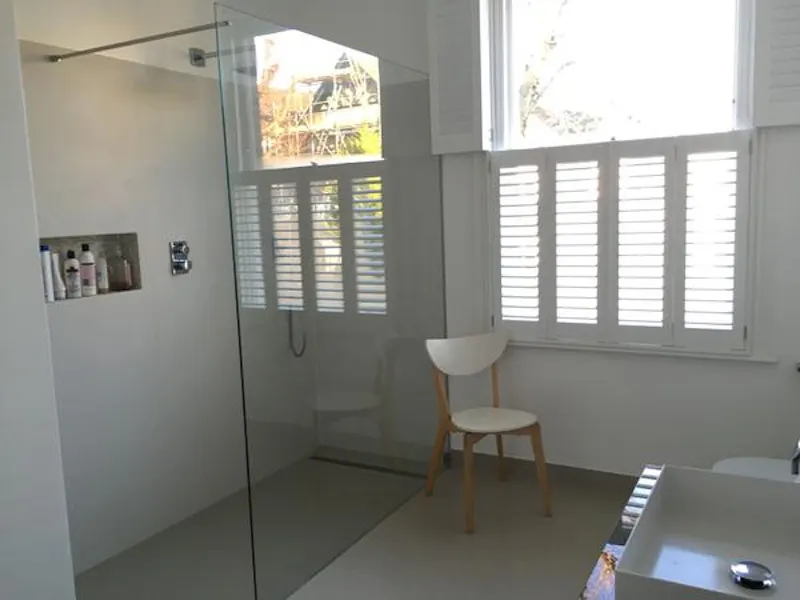 Bathroom at Detached  Ealing house, B1710 (photo 26)