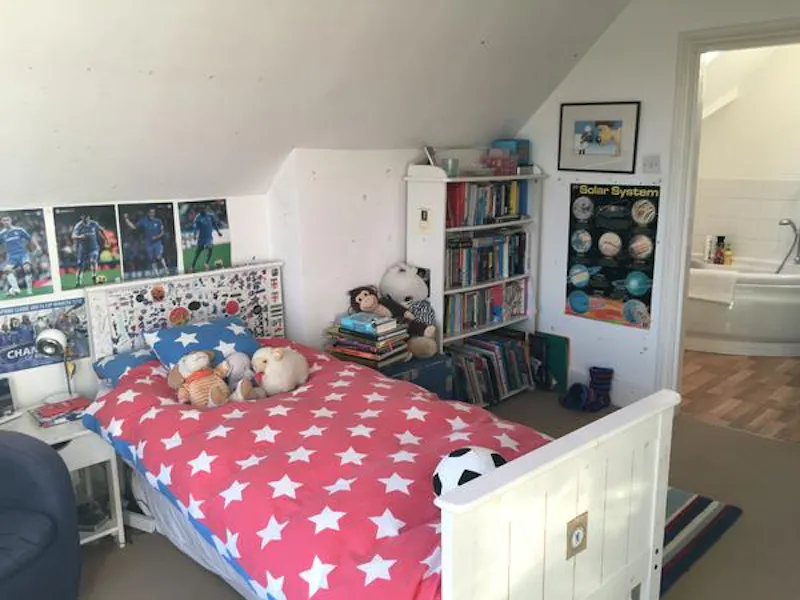 Bedroom - child's at Detached  Ealing house, B1710 (photo 28)
