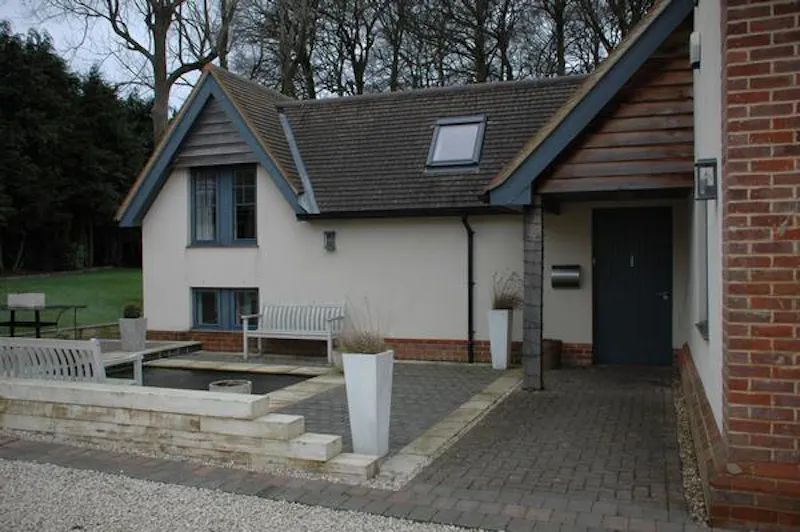 Film location D2236 in Hertfordshire (photo 32)
