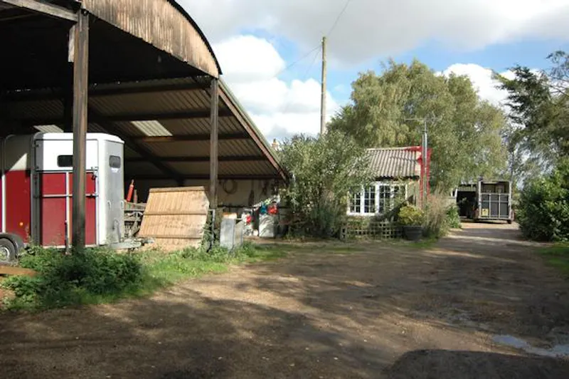 Rustic 50 acre farm near Aylesbury, Q116 (photo 22)