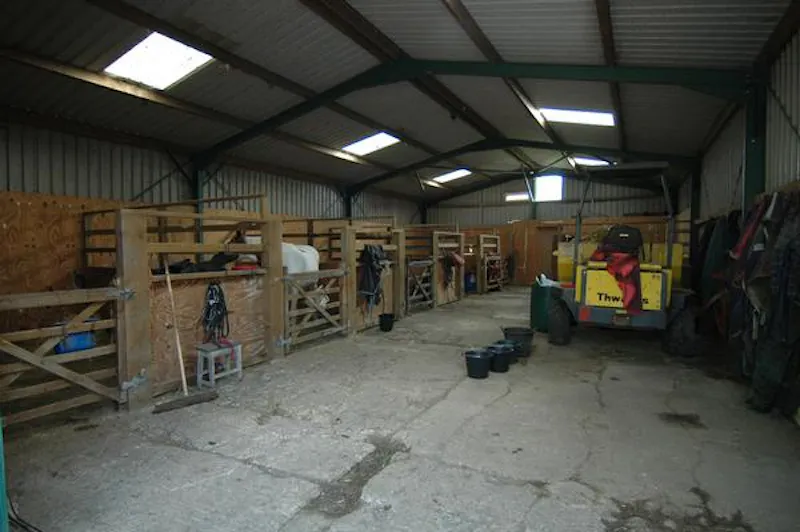 Stable / Outbuildings at Rustic 50 acre farm near Aylesbury, Q116 (photo 23)