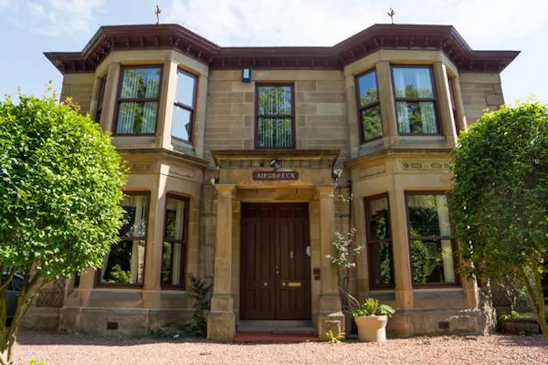 Dumbreck double fronted house, B1711 (photo 1)
