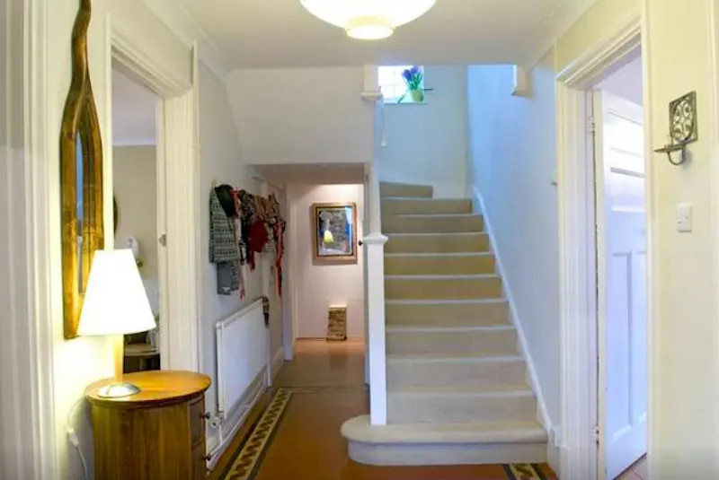 Entrance hall at Stunning Okehampton house, B1712 (photo 11)
