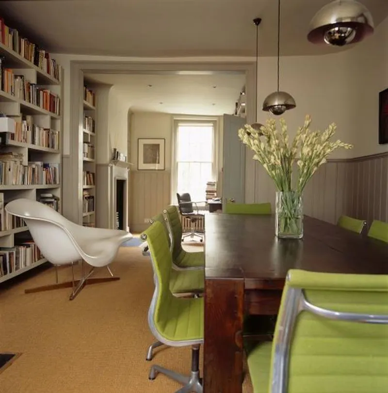 Dining room at Fournier Street Huguenot house, A1402 (photo 5)