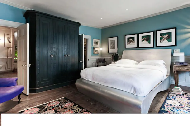 Bedroom at Fournier Street Huguenot house, A1402 (photo 18)