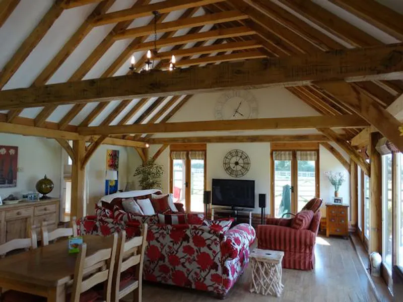 Beams at Film location C863 in Surrey (photo 14)