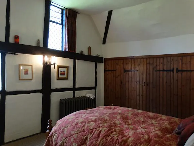 Film location C863 in Surrey (photo 26)
