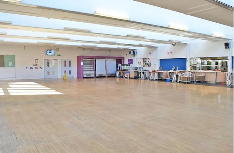 Versatile Dulwich school, J214 (photo 32)
