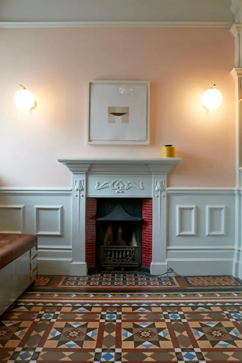 Fireplace at Stylish Forest Hill house, B1714 (photo 25)