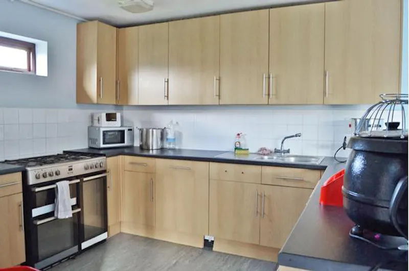 Kitchen at Sports fields and club-house , R800 (photo 17)