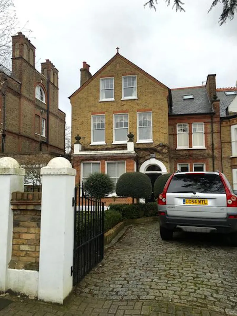 Lovely Wandsworth family house, B1715 (photo 40)