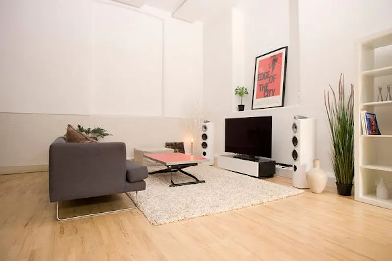 White loft studio in Angel, N410 (photo 5)
