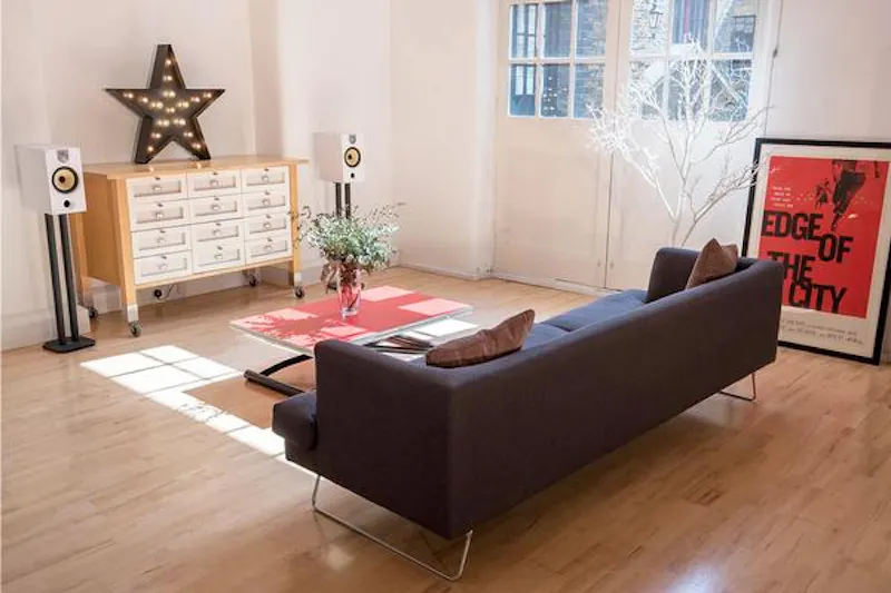 White loft studio in Angel, N410 (photo 6)
