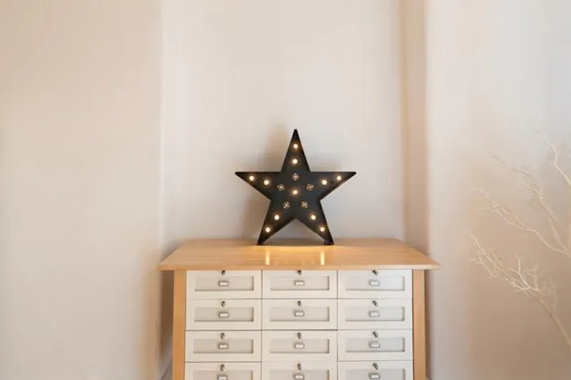 White loft studio in Angel, N410 (photo 10)