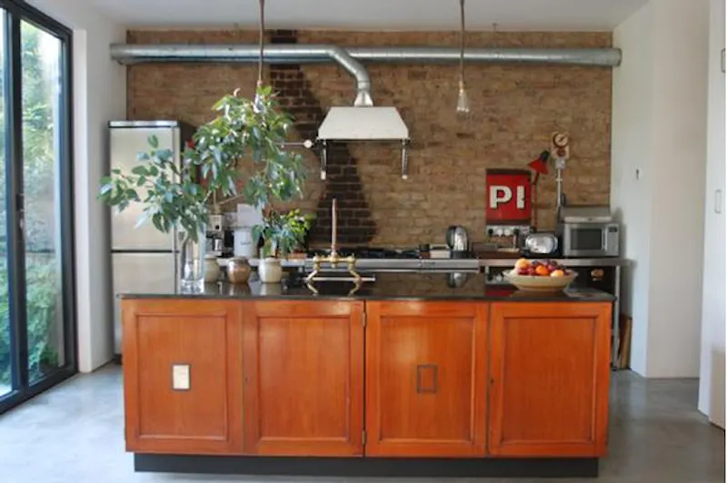 Exposed brick at Industrial Herne Hill home, D2244 (photo 4)