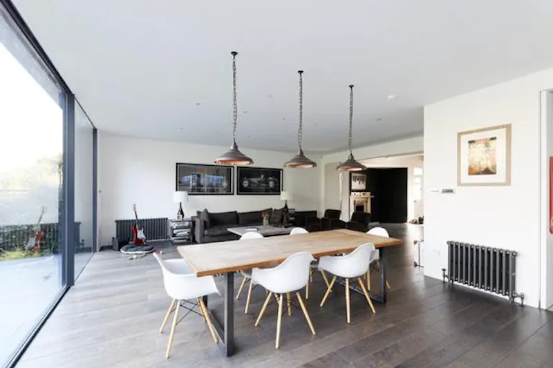 Modern and minimal in Putney, E425 (photo 8)