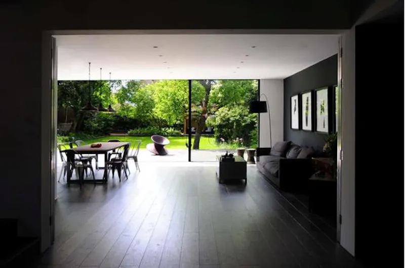 Modern and minimal in Putney, E425 (photo 12)