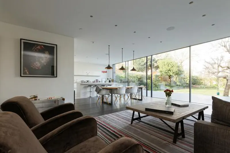 Modern and minimal in Putney, E425 (photo 14)
