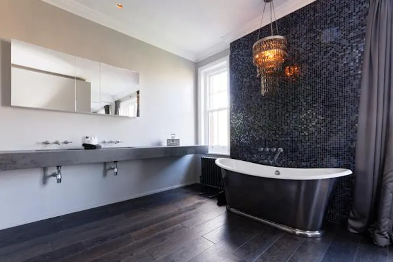 Bathroom at Modern and minimal in Putney, E425 (photo 19)