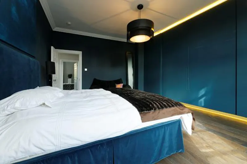 Modern and minimal in Putney, E425 (photo 23)