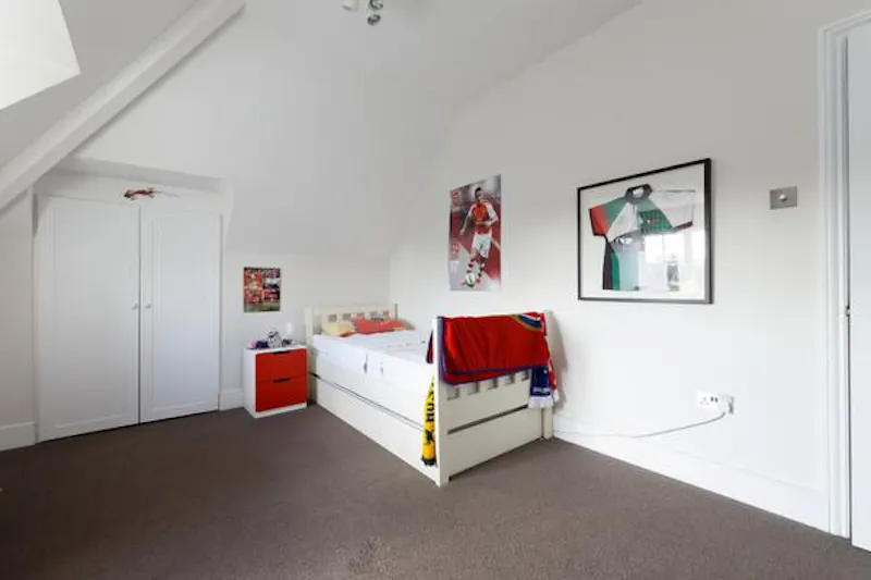 Bedroom - child's at Modern and minimal in Putney, E425 (photo 25)
