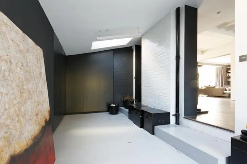 Modern and minimal in Putney, E425 (photo 32)