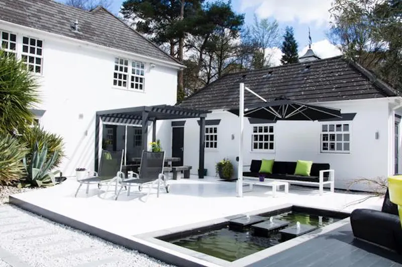 Terrace/Patio at Virginia Water modern mansion, D2245 (photo 19)