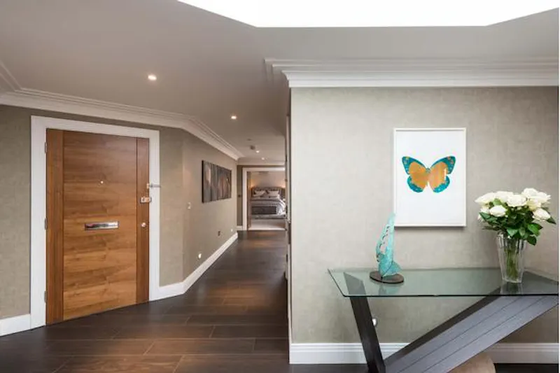 Contemporary Enfield apartment, F1102 (photo 21)