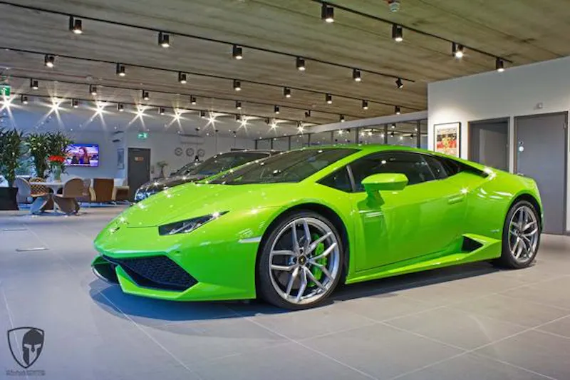 Car show room in Bracknell, V150 (photo 13)