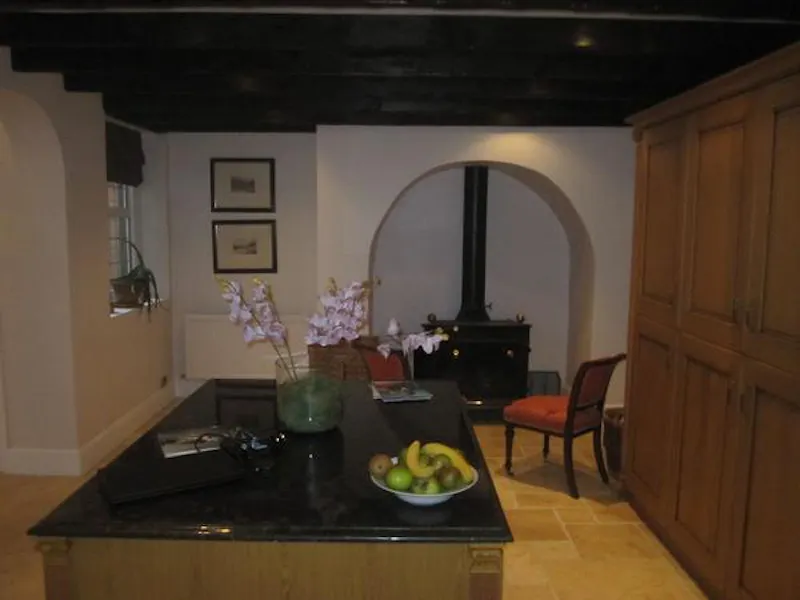 Bletchingly Manor Houses, B1719 (photo 9)