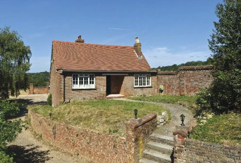 Stable / Outbuildings at Bletchingly Manor Houses, B1719 (photo 52)