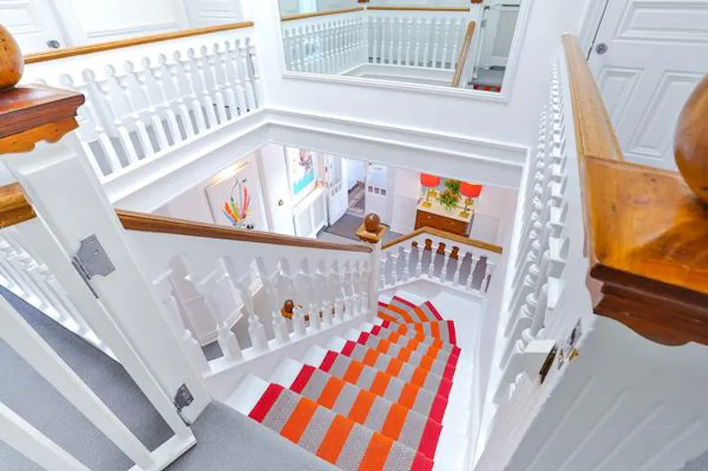 Staircase at Film location E427 in London (photo 11)