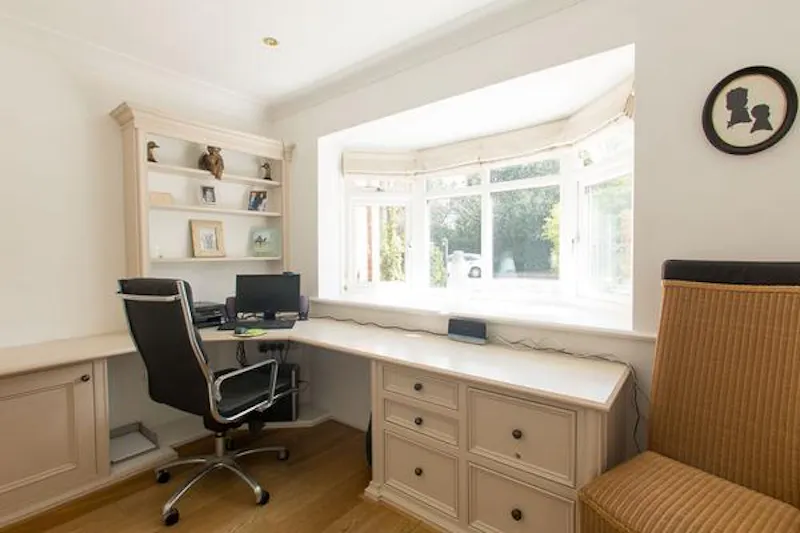 Study at Large detached house Weybridge, D2248 (photo 29)