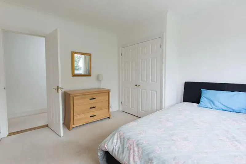 Large detached house Weybridge, D2248 (photo 32)