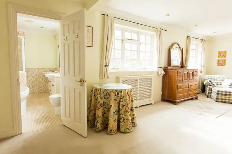 Large detached house Weybridge, D2248 (photo 37)
