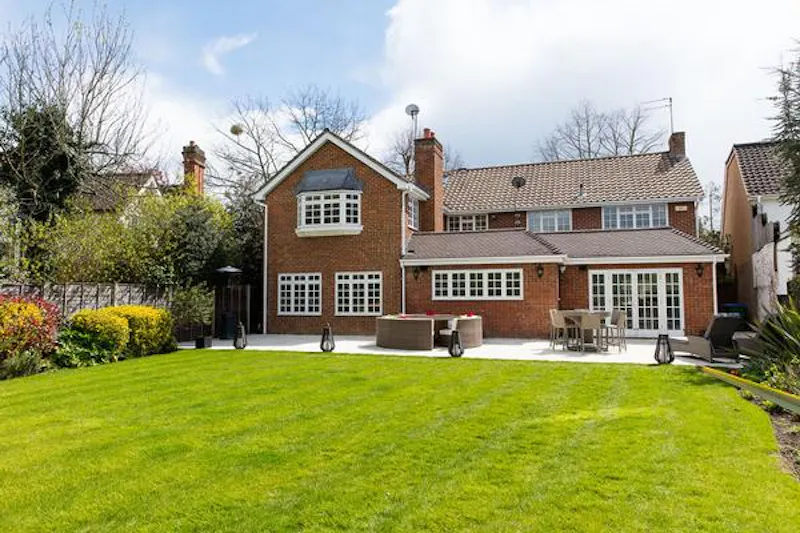 Large detached house Weybridge, D2248 (photo 57)