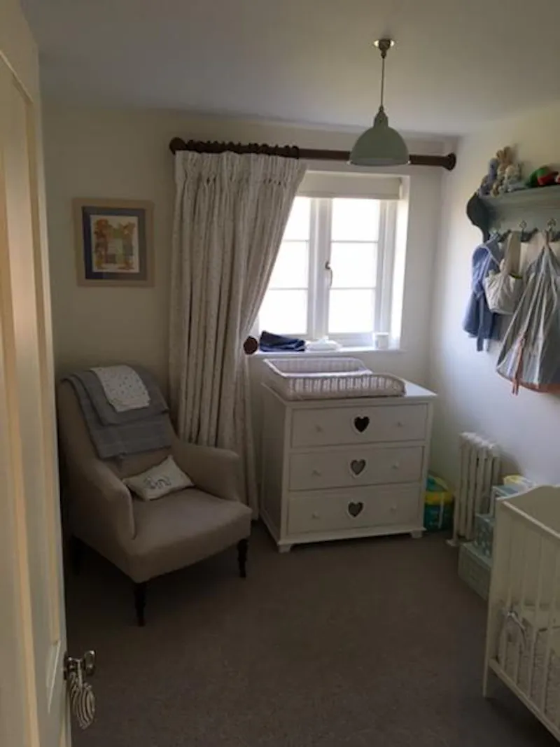 Bedroom - child's at Film location C867 in Hampshire (photo 22)