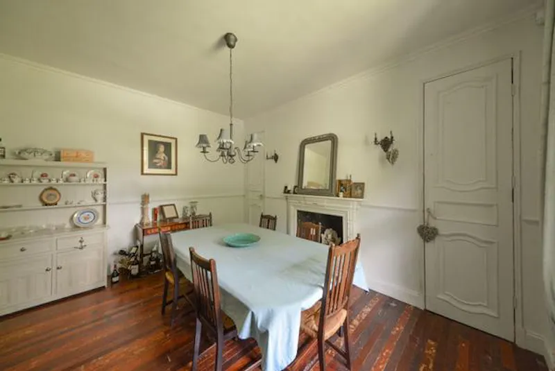 Dining room at Faversham American Homestead, D2256 (photo 8)