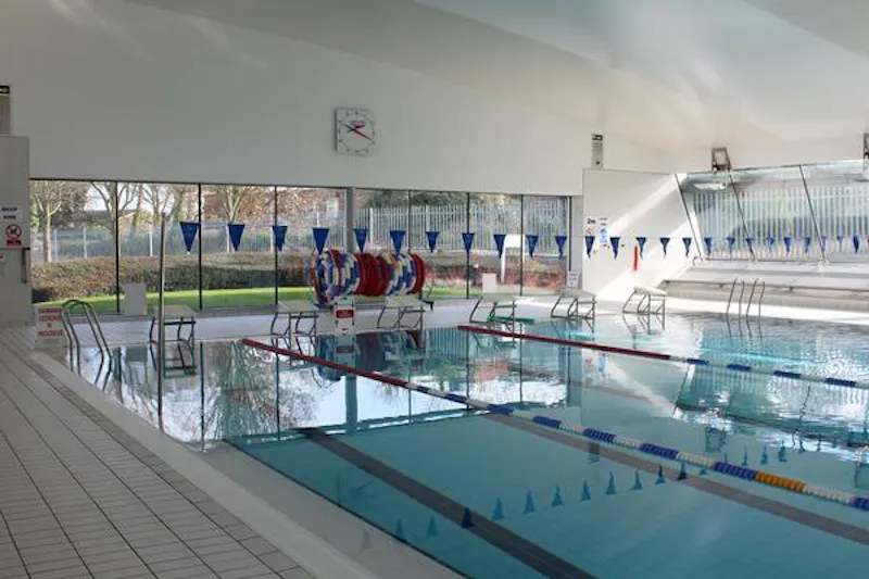 Dulwich school sports club, J215 (photo 5)