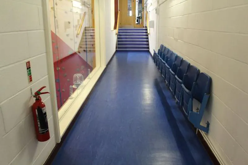Dulwich school sports club, J215 (photo 45)