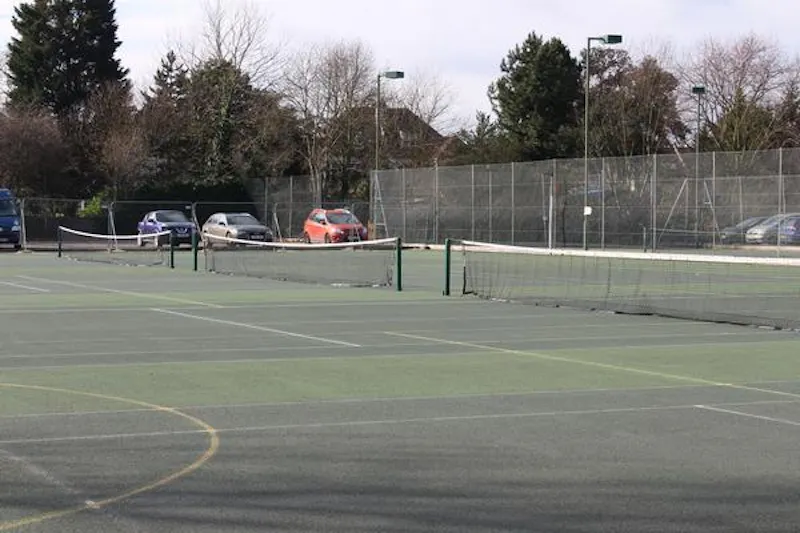 Dulwich school sports club, J215 (photo 68)
