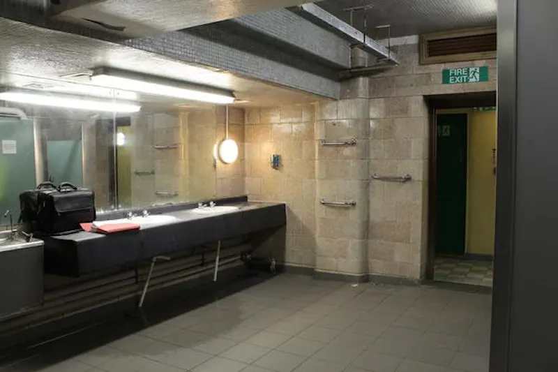 1920s Art Deco Bayswater spa, P89 (photo 11)