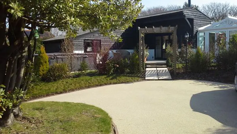 Film location D2259 in East Sussex (photo 1)