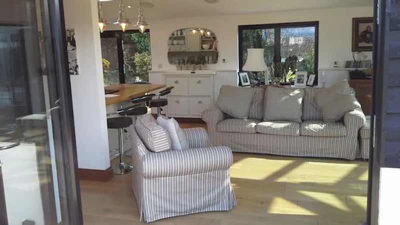 Living Room at Film location D2259 in East Sussex (photo 6)