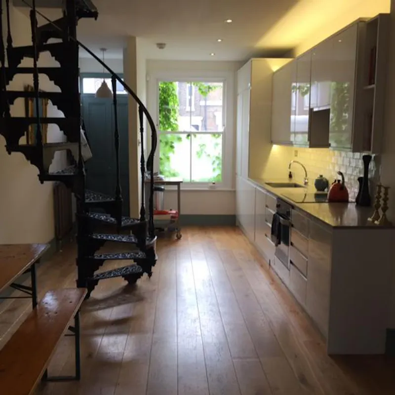 Kitchen at Terrace house in New Cross, B1721 (photo 3)