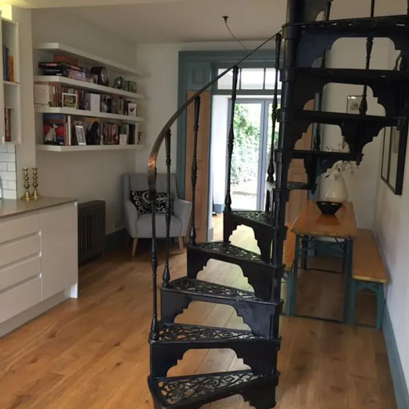 Staircase at Terrace house in New Cross, B1721 (photo 11)
