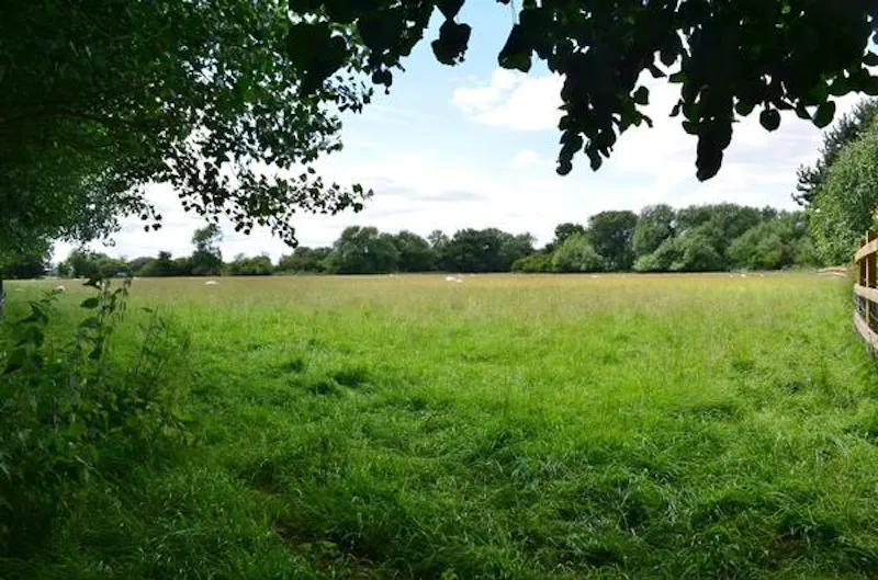 Views - country at Film location H1011 in Oxfordshire (photo 19)